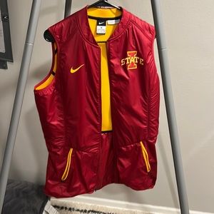 Iowa State lightweight performance Nike vest fits like large
